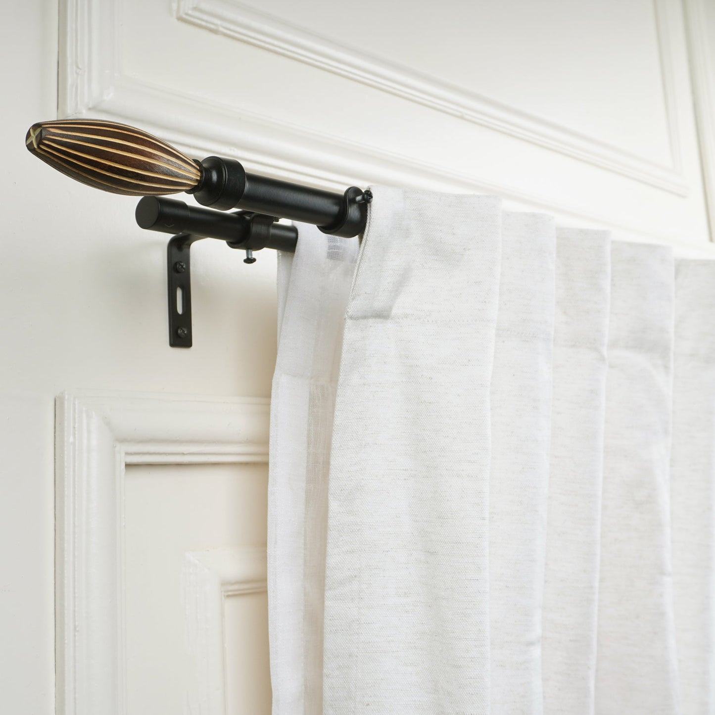 Black Double Curtain Pole Set with Wooden Bud Finials - Extendable, Telescopic, Rustproof - 71-122cm, 122-224cm, 213-366cm-2