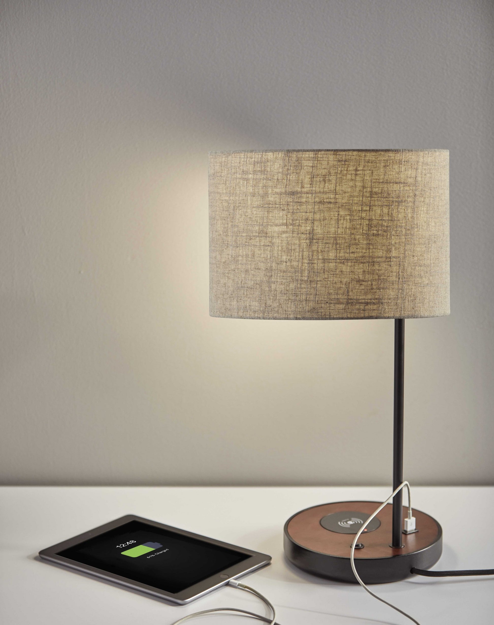 Matte Black Metal Wood Wireless Charging Table Lamp-6